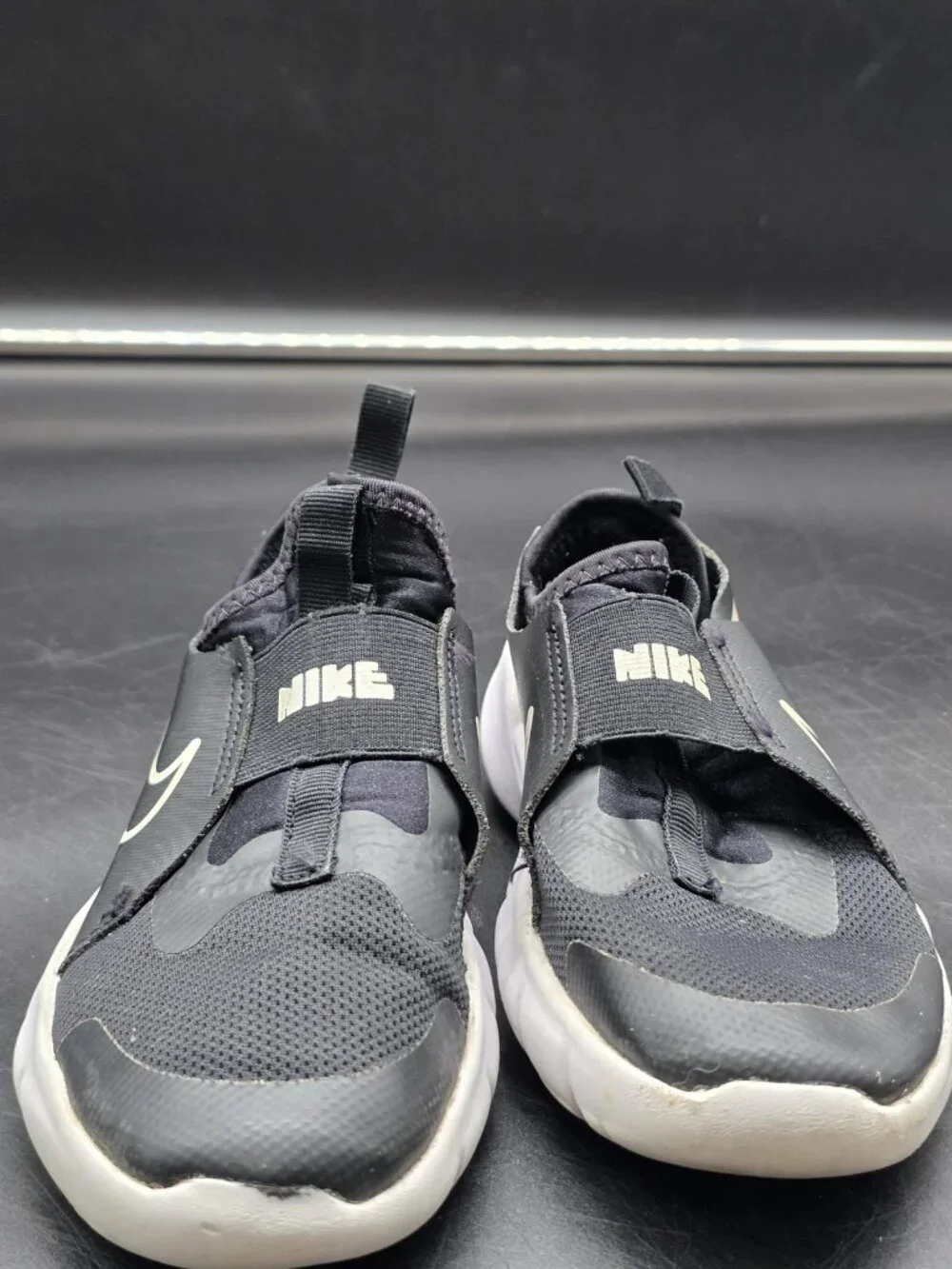 Nike Flex Runner 2 Shoes Kids Size 1 Slip On Running Sneakers DJ6040-002 Damage